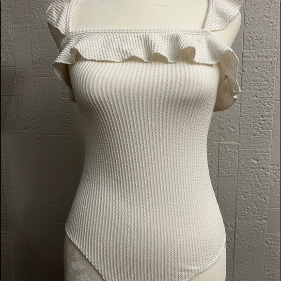 white bodysuit - Picture 6 of 7